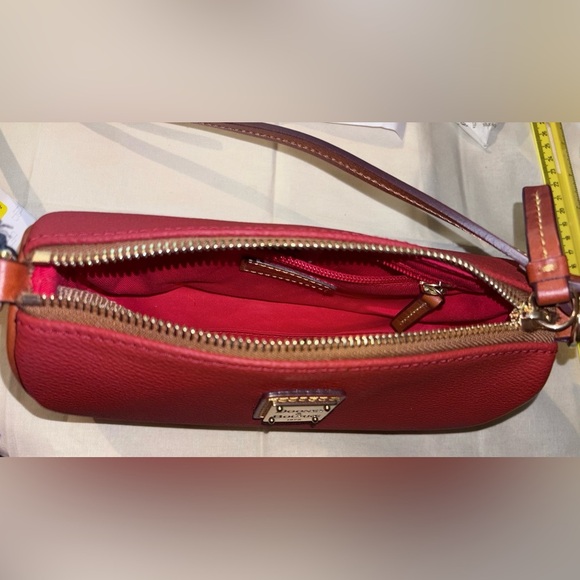 🆕 Dooney & Bourke Red Buffy Crossbody Bag - Picture 13 of 14